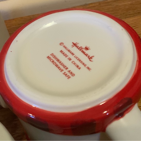 Hallmark Snowmen Mugs Set of 4 - Picture 5 of 7